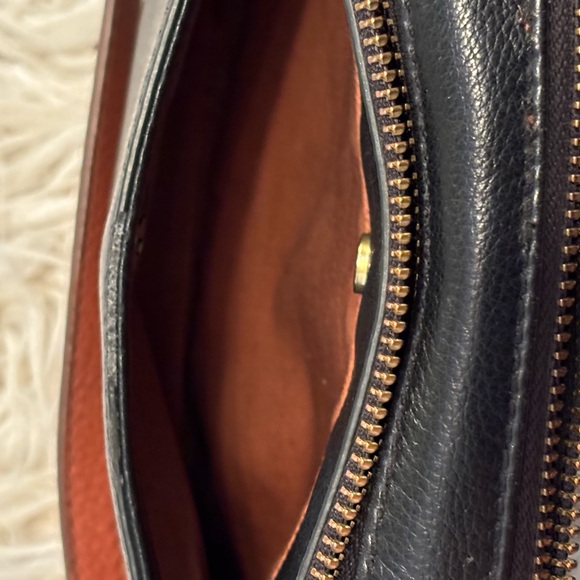 Fossil Piper Toaster Navy 
Pebbled Leather
Ombre Heart Crossbody EUC - Picture 7 of 15